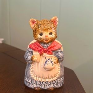 Otagiri Kitten Napkin Holder in blue and pink dress